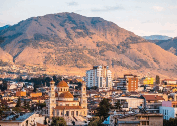 “Travelbinger”: Shqipëria, parajsa e fshehur natyrore e Europës