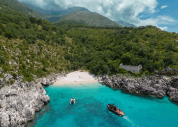 Media amerikane “The Bolde”: Shqipëria mes vendeve më të vlerësuara evropiane për të vizituar