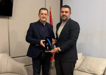 TENSIONI/ Vangjel Tavo i hap punë vetes me turqit në Himarë, komuniteti kundër: Reagon Omonia, kryetari mbyll komentet dhe SQARON në greqisht