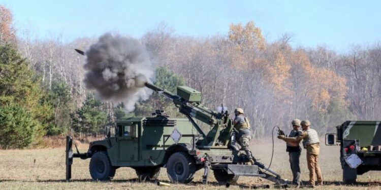 Kosova blen sistemet amerikane të artilerisë HUMVEE Hawkeye