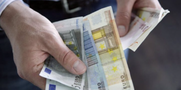 Shqipëria në vendnumëro, punësimi dhe pagat reale pritet të bien deri në vitin 2030