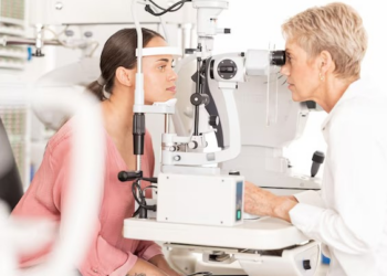 Pse rreziku i verbërisë tek gratë është më i lartë se tek burrat?