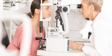 Pse rreziku i verbërisë tek gratë është më i lartë se tek burrat?