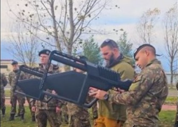 Amerikanët trajnojnë forcat e ushtrisë shqiptare për rrëzimin e dronëve