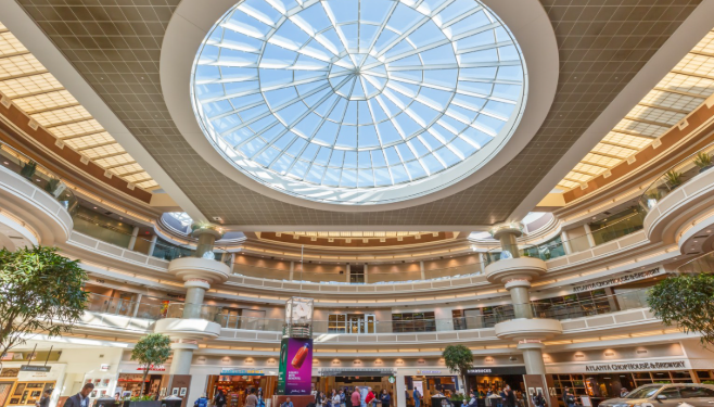 Aeroporti ku të gjithë të njohin me emër