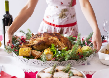 Çfarë i ndodh trurit kur e teprojmë me ushqimin gjatë festave?