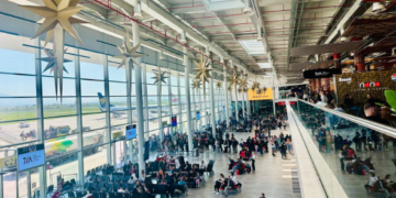 Mbi 700 mijë pasagjerë në nëntor, rritet fluksi në Aeroportin Ndërkombëtar të Tiranës