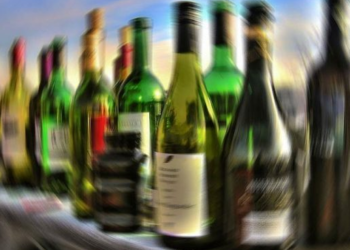 OBSH: Alkooli shkakton një në tre vdekje në Evropë