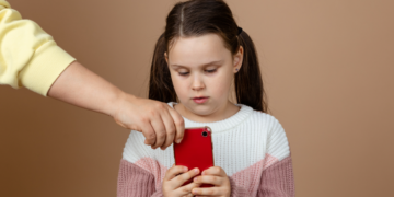 Edhe Gjermania po shqyrton ndalimin e medias sociale për fëmijët