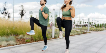 Veshjet sintetike mund të ndikojnë në shëndetin riprodhues tek burrat dhe gratë