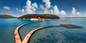 Media britanike “Which?”: Shqipëria kryeson mes destinacioneve më të mira për pushime