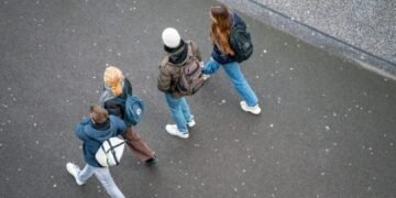 Dita e rinisë, pa të rinj; në 13 vite tkurren me 45%, nga emigracioni i lartë