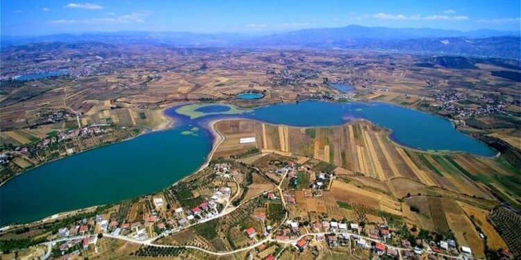 GJURMA/ Tenderohet shtegu i liqeneve në Belsh, rritet aksesi i vizitorëve