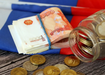 FT: BE pranë ngrirjes së 210 miliardë eurove në asete ruse