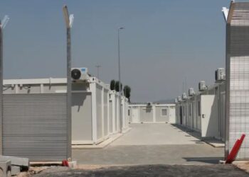 Shqipëria do të ngrejë 20 “baza” për pritjen e emigrantëve nga Azia