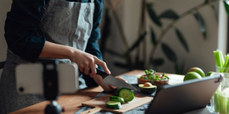 AI po “vjedh” recetat, në rrezik të ardhurat e blogerëve