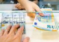 Euro “rri në vend”, dobësohet Dollari, kursi i këmbimit për sot