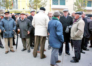 Radhë të gjata, në dy ditë e tërhoqen bonusin 42 000 pensionistë