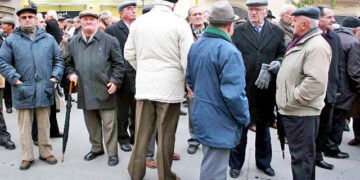 Radhë të gjata, në dy ditë e tërhoqen bonusin 42 000 pensionistë