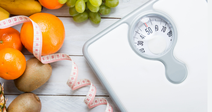 Si të largojmë kilogramët e tepërt pas festave?