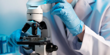 Zbulimi që ndryshon riciklimin, metoda e re për të transformuar mbetjet plastike në materiale të dobishme