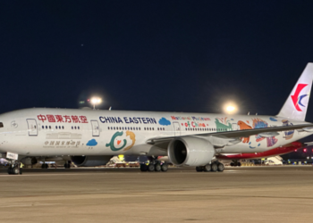 Kompania ajrore kineze thyen rekordin, nis fluturimin më të gjatë në botë