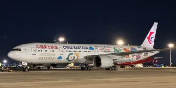 Kompania ajrore kineze thyen rekordin, nis fluturimin më të gjatë në botë