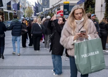 Si AI po përmbys kulturën e blerjeve të fundvitit