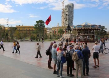 Hiqen barrierat për shërbimet turistike shqiptare në tregun rajonal