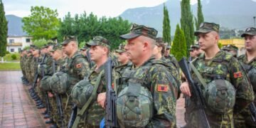 Presidenti Begaj dekreton Gjeneral Major Petrit Çunin në krye të Forcës Tokësore