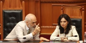 Rama thotë se Ministria e Jashtme është një dështim i madh