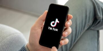Pesë familje padisin TikTok-un pas vdekjes së fëmijëve nga sfidat e rrezikshme