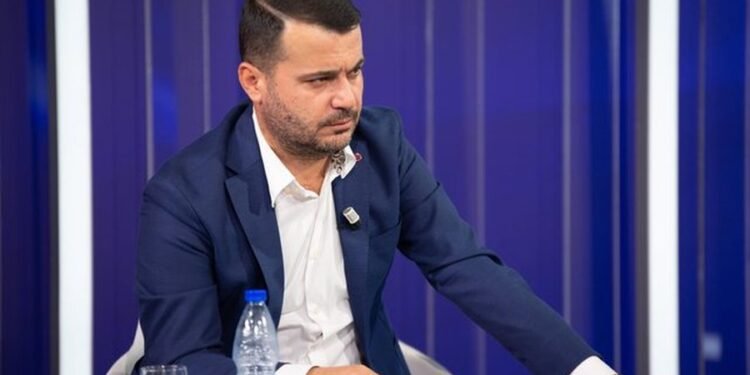 A janë bankat dixhitale zgjidhja për demokratizimin e shërbimeve bankare në Shqipëri?