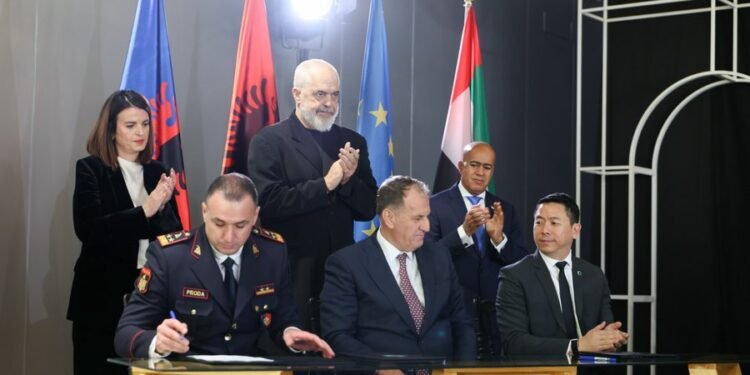 Big Brother Policia, mijëra kamera në gjithë Shqipërinë: Regjistrohet kompania e deoncuar nga Ahmetaj që do të marrë 140 mln dollarët e Smart City