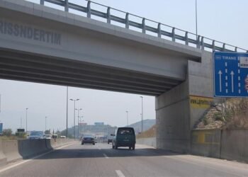 PUNIMET/ Bllokohet për dy ditë mbikalimi i Rinasit, ARRSH: Rrugët alternative