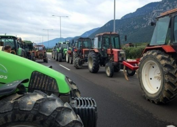 Njoftimi i rëndësishëm prek edhe emigrantët shqiptarë, policia greke: Planifikoni udhëtimin e kthimit, bllokime rrugësh nga fermerët