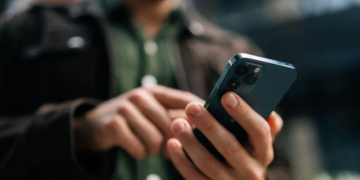 ChatGPT tani analizon të dhëna mjekësore, ekspertët paralajmërojnë për rreziqe