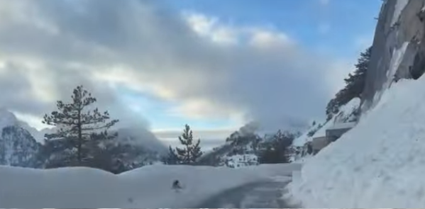 Rruga e Thethit hapet për qarkullim, por ka rrezik nga ortekët