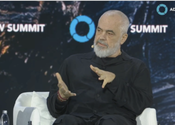 Rama: Pasi të fitojmë pavarësinë energjetike në 2028, do të bëjmë para bashkë me miqtë tanë arabë duke i shitur energji Europës