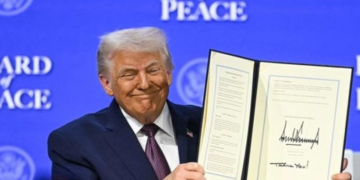 Donald Trump themelon zyrtarisht Bordin e Paqes