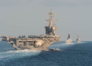 Tensionet SHBA–Iran në pikë kritike, amerikanët rrisin praninë ushtarake pranë Gjirit Persik