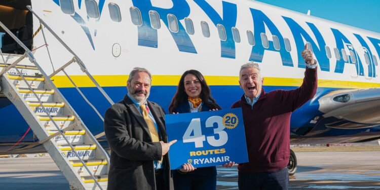 Ryanair zgjeron bazën në Tiranë dhe shton dhjetëra fluturime për verën 2026