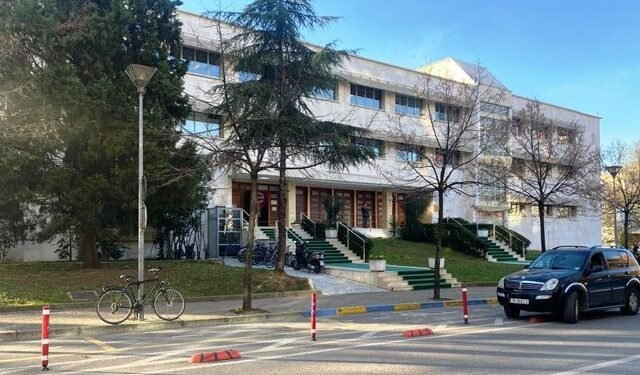 Hije dyshimi për “skemë” me tenderin 5.1 milionë euro të internetit, çfarë po ndodh në KPP pas shpalljes së fituesve