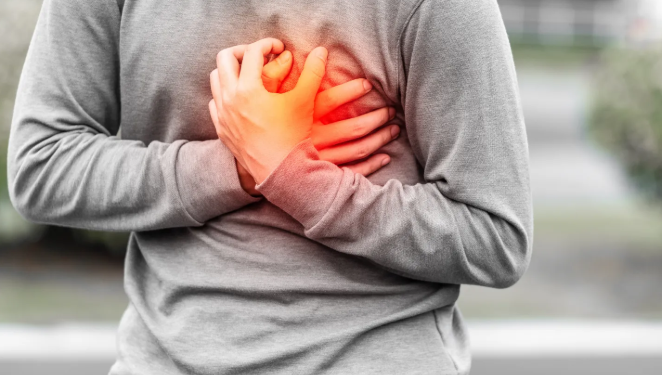 Ataku në zemër, shenjat që i jep një javë para