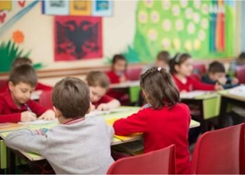 Kompensimi për arsimin e fëmijëve, skema që përjashton familjet shqiptare