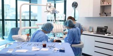 Italianët shpenzuan 60 milionë euro në klinikat dentare të Shqipërisë, shifra do të rritet edhe më shumë këtë vit