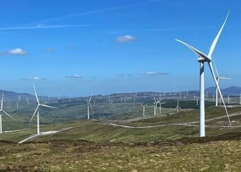 SHQIPËRIA/ Investimet e shumëpritura amerikane në energjetikë dhe nevoja për zgjerimin e kësaj eksperience edhe në sektorë të tjerë