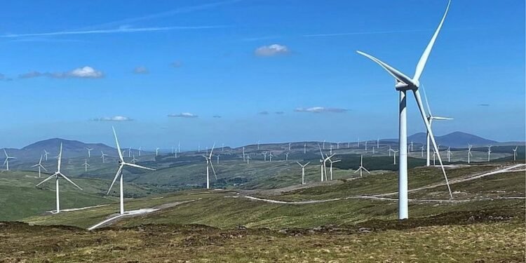 SHQIPËRIA/ Investimet e shumëpritura amerikane në energjetikë dhe nevoja për zgjerimin e kësaj eksperience edhe në sektorë të tjerë