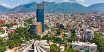 “Irish Sun”: Tirana, arratisja dimërore e irlandezëve