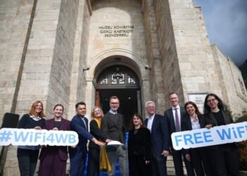 Nis zbatimi i WiFi4WB në Shqipëri, internet publik falas në 61 bashki në kuadër të integrimit digjital